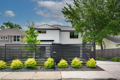 2415 McCall Rd — photo 2