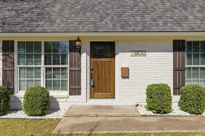 8100 Stillwood Ln — photo 2