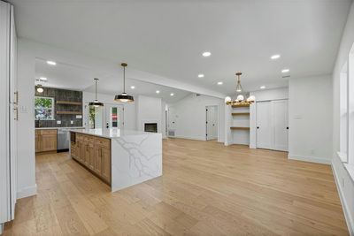 6807 Roanoke Dr — photo 4
