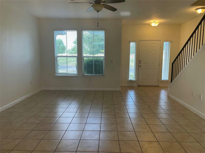 419 Katmai Cir — photo 3