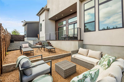 4400 Mount Vernon Dr #B — photo 4
