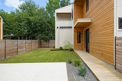 1215 Fort Branch Blvd #2 — photo 3