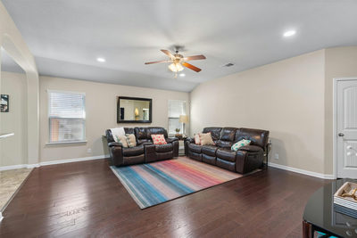 11605 Faubian Ln — photo 4