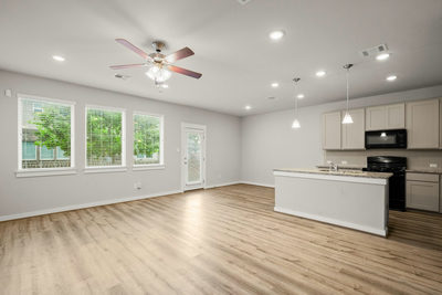 602 Caterpillar St #C — photo 4