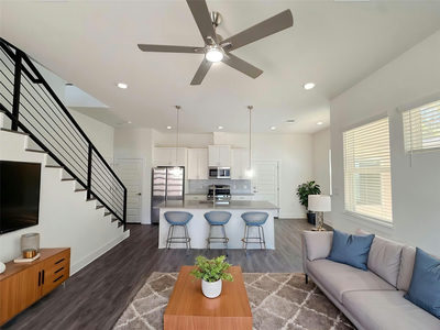 6406 Felix Ave #1 — photo 2