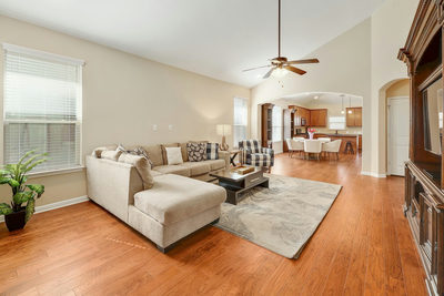 16213 Cantania Cv — photo 2