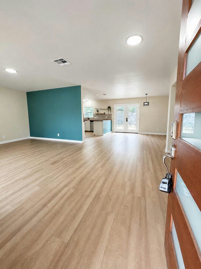 1807 Corona Dr — photo 2