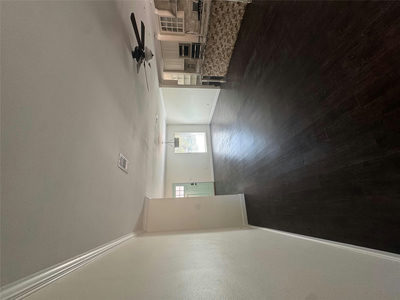 8510 New Hampshire Dr — photo 4