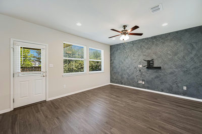1300 Falconer Way — photo 2