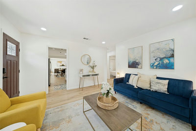 304 Tamworth Ave — photo 4
