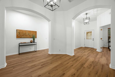 545 Manchester Ln — photo 4