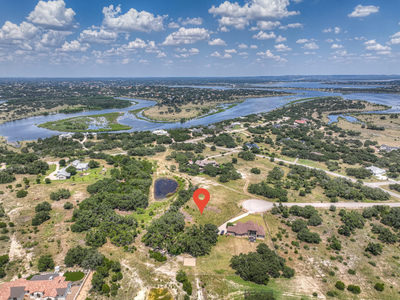2121 Camino Way — photo 2