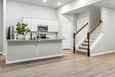 957 Staglin St — photo 4
