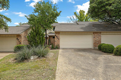 8211 Greenslope Dr — photo 2