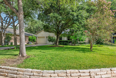 11513 Medallion Ln — photo 2