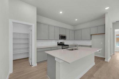 106 Melrose St — photo 3