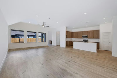 106 Melrose St — photo 4