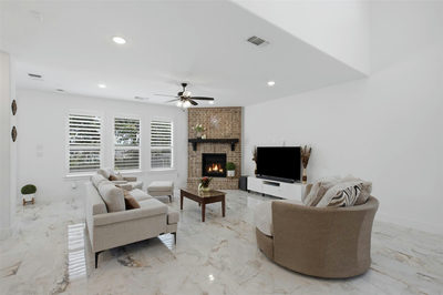132 Timber Glen Ln — photo 3