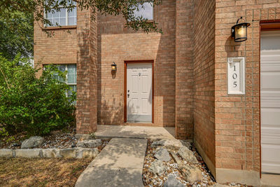 105 Golden Gate Dr — photo 3