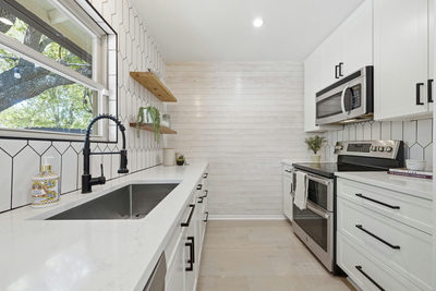 2609 Berkett Dr — photo 4