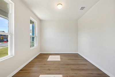 433 Carr Dr — photo 4