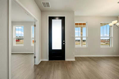 429 Carr Dr — photo 4