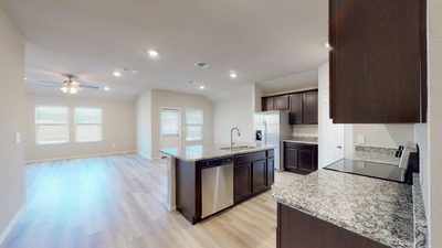 575 Hector Loop — photo 4