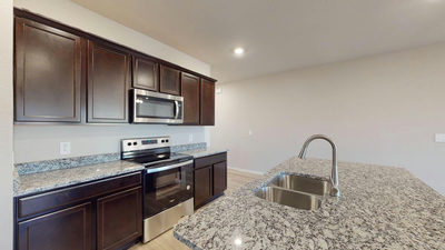 575 Hector Loop — photo 3