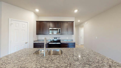 575 Hector Loop — photo 5