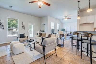 813 Kingston Lacy Blvd — photo 4