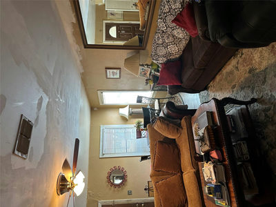 1106 Justin Ln — photo 2