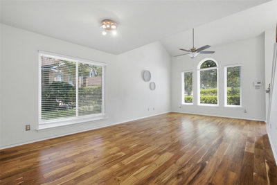 2204 Sedgewick Ln — photo 5