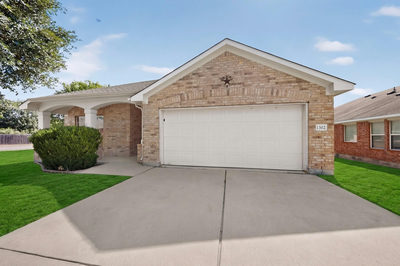 1302 Rainbow Parke Dr — photo 2