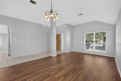 1302 Rainbow Parke Dr — photo 4