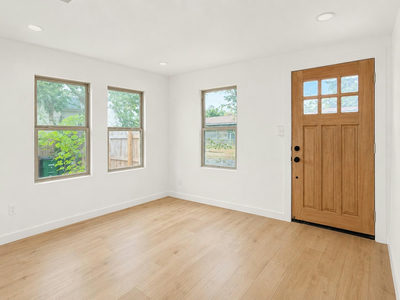 2404 Santa Rita St — photo 4