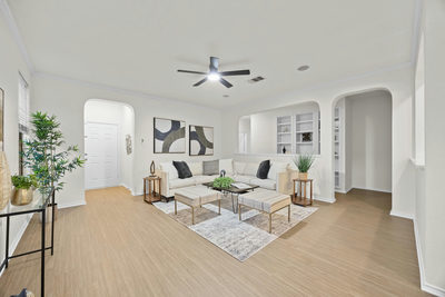 2108 Golden Arrow Ave — photo 2