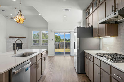 545 Elm Green St — photo 5