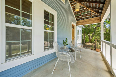 2604 Sol Wilson Ave — photo 3