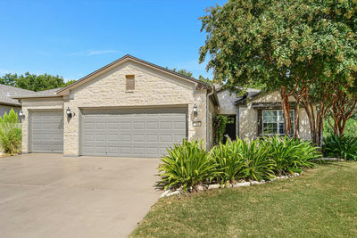 516 Independence Creek Ln — photo 2