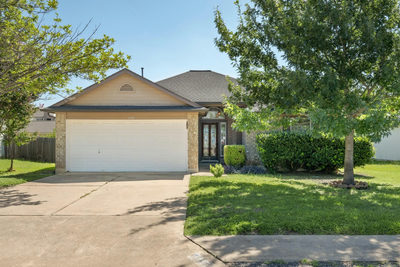 600 Sparkling Brook Ln — photo 3