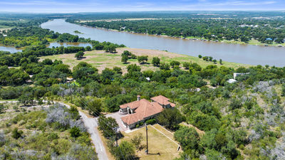 301 Circle Dr — photo 4