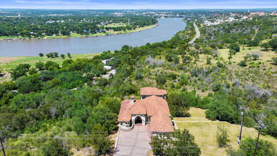 301 Circle Dr — photo 3