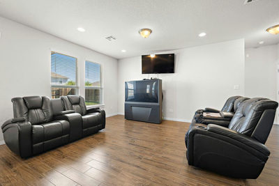 233 Trellis Blvd — photo 5