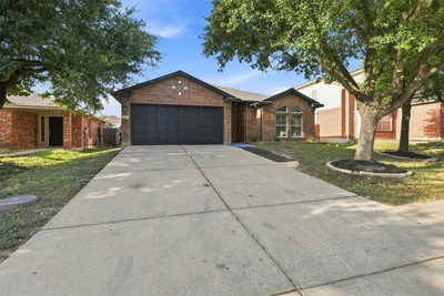 1008 Grey Castle Dr — photo 2