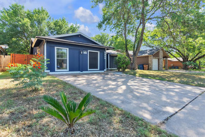 5000 Fontenay Dr — photo 2