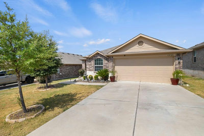 5920 Montrelia Dr — photo 2