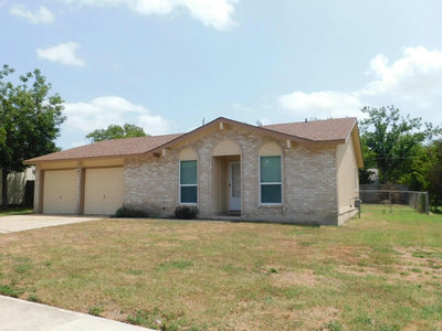1902 Aberdeen Dr — photo 2