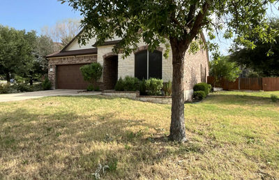 913 Water Hyacinth Loop — photo 2
