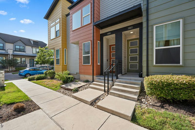 4323 Stromquist St — photo 2