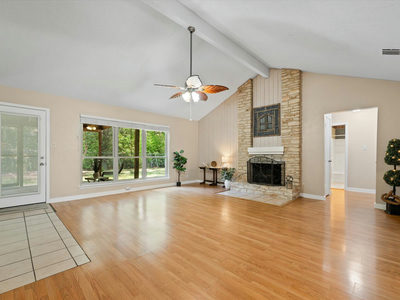 10915 Thicket Trl — photo 2